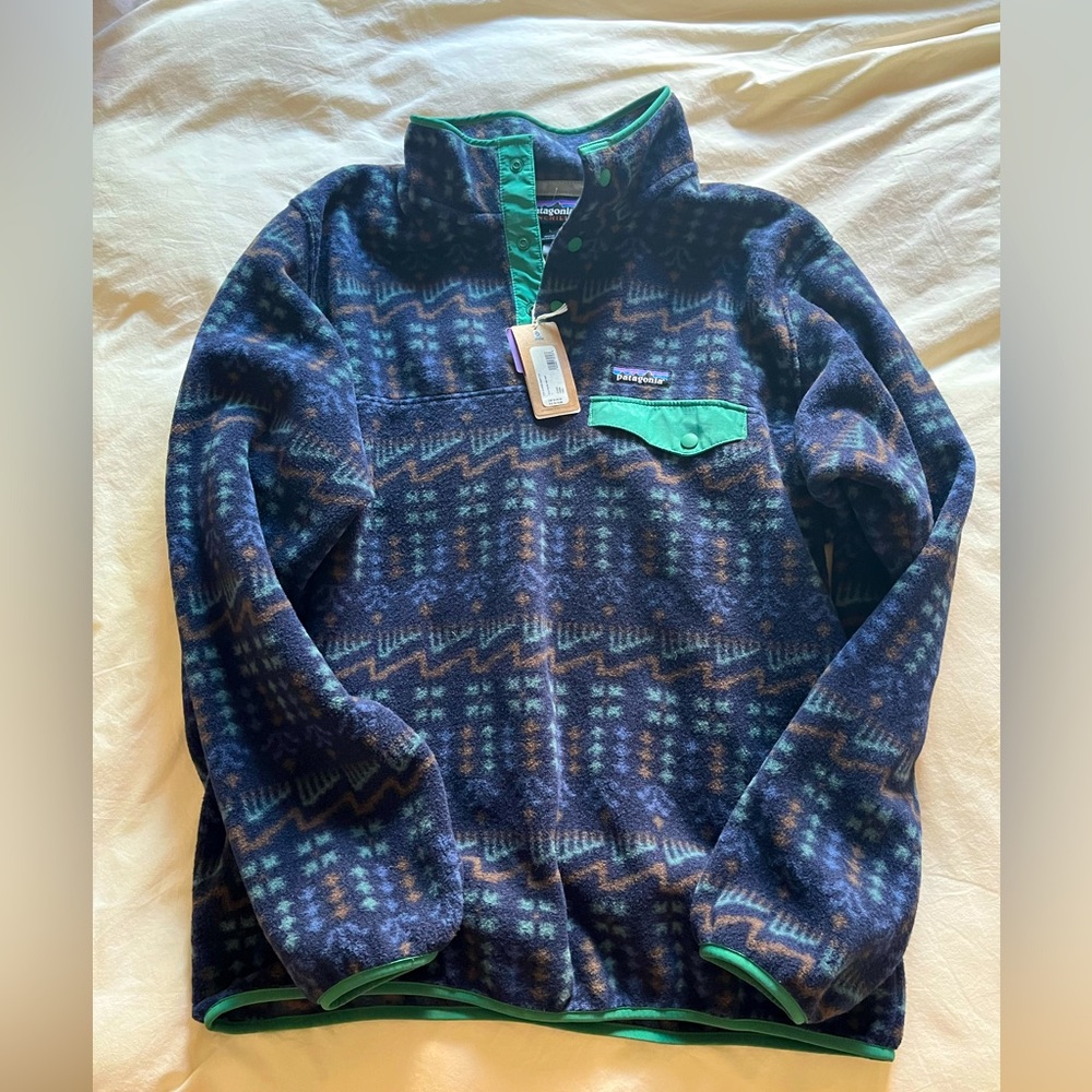Patagonia Women's Navy Patterned Fleece Pullover